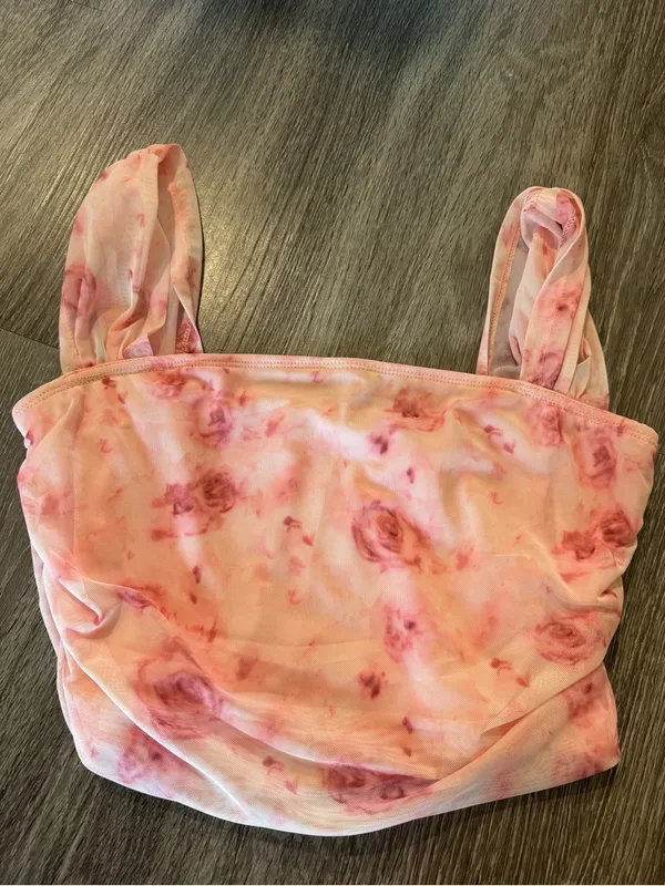 SheIn NWOT Pink Cropped Tank Top - Image 2