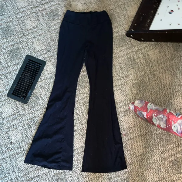Women’s Size Small Flare Leggings - Image 5