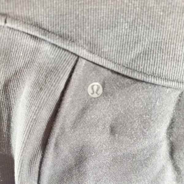 489 | NWT Lululemon Scuba High Rise Mini Skirt Black Soft Fleece‎ M - Image 3