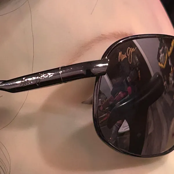 Maui Jim Black Aviator Sunglasses - Image 15