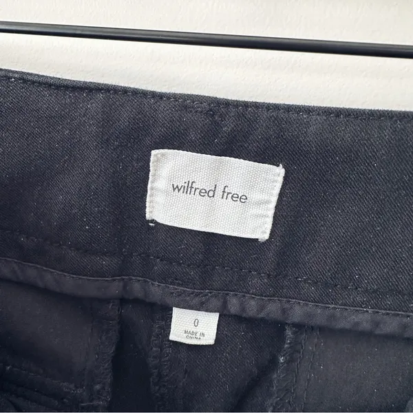 Aritzia Wilfred Wide Leg Cargo Pants Black - Image 5