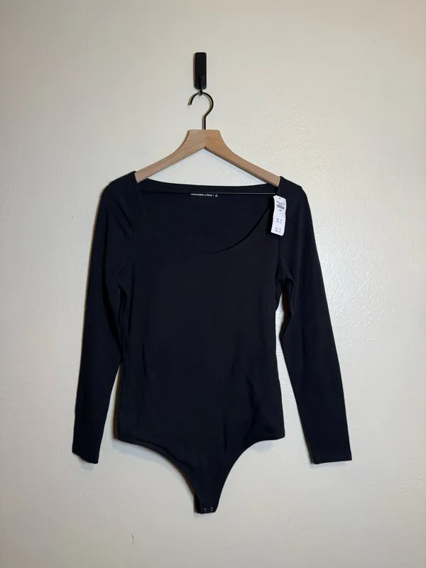 Abercrombie and Fitch Bra-Free Cotton-Blend Seamless Fabric Scoop‎ Neck Bodysuit - Image 2