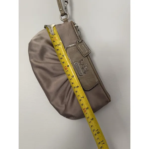Coach Amanda‎ Satin Women's Wristlet Gray 42032 K - Image 7