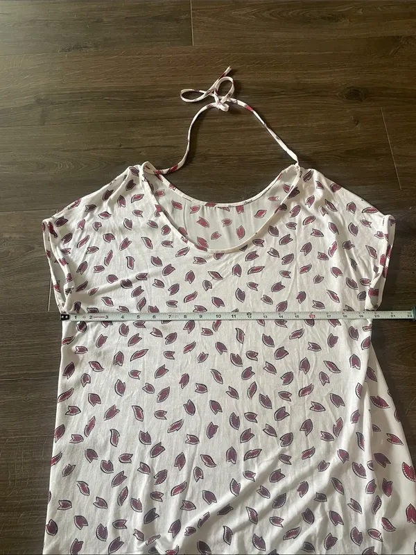 LOFT White Short Sleeve Blouse w/ Red Leaf Print, Size Medium - Image 2