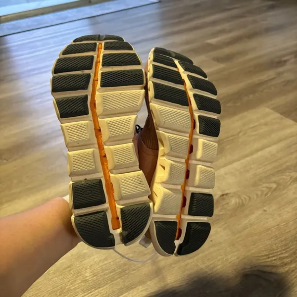 On Cloud X Shift 3 Running Shoes Size 8 - Image 5