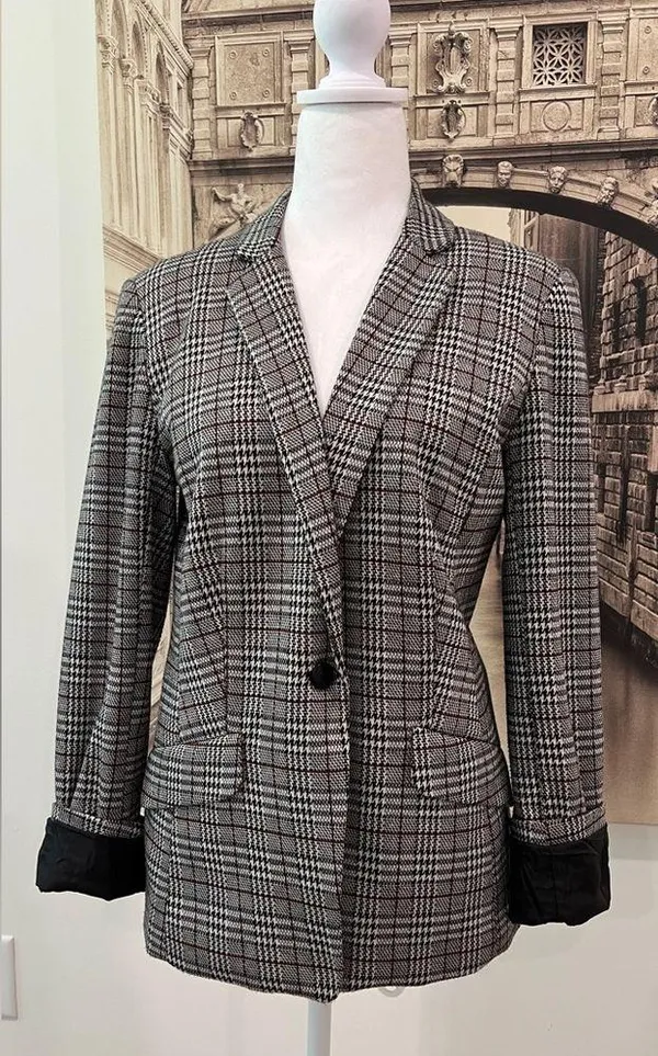 Very Nice Gently Used Plaid Blazer Gray - Image 2