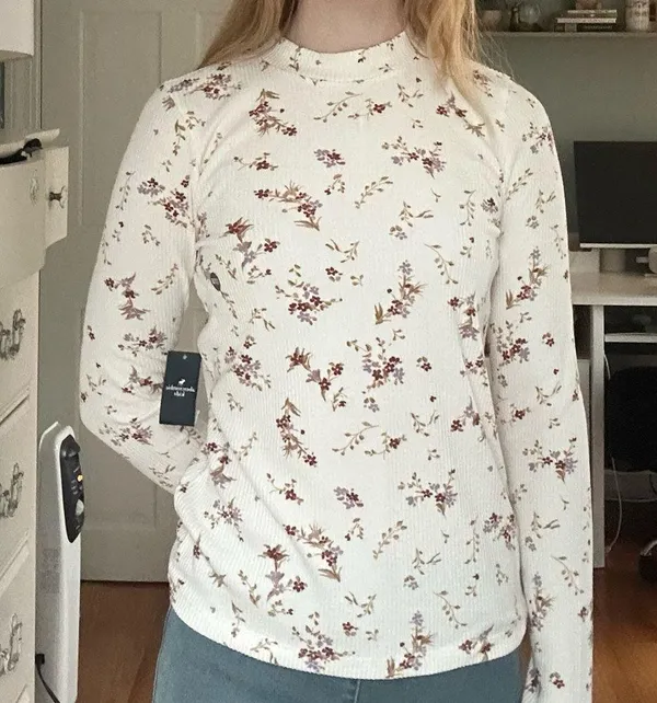 Abercrombie & Fitch Floral Long Sleeve Top - Image 2