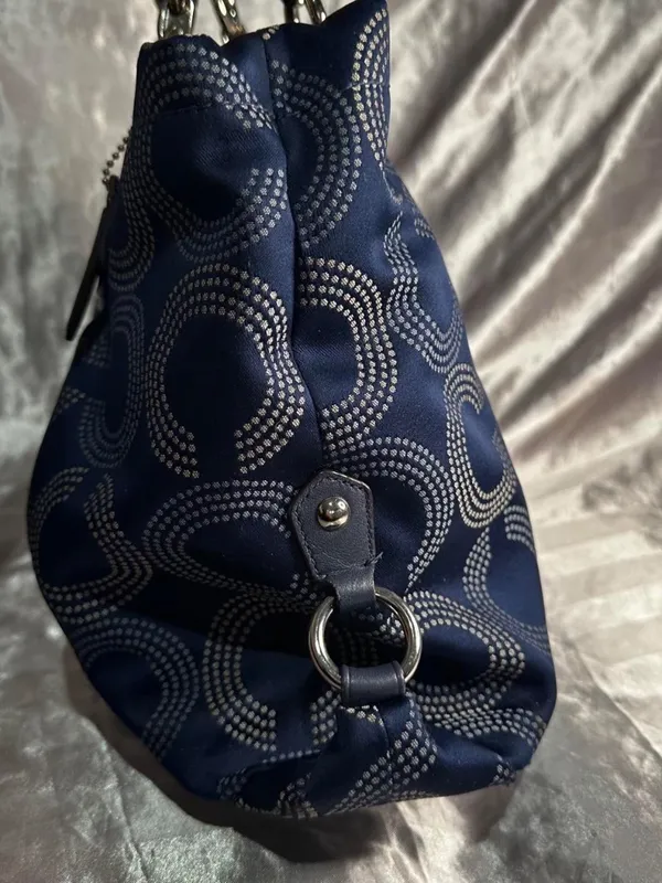 Vintage Y2K Coach Signature Blue Ashley Dot Optic Shoulder Bag - Image 4