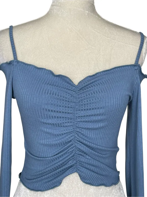 Dazy Cold Shoulder Ruched Front Crop Top Women’s Size S Lettuce Edges - Image 2
