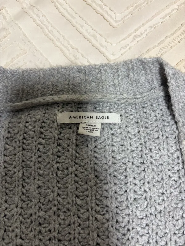 American Eagle Outfitters Light Gray Ribbed Button Cardigan - Image 3