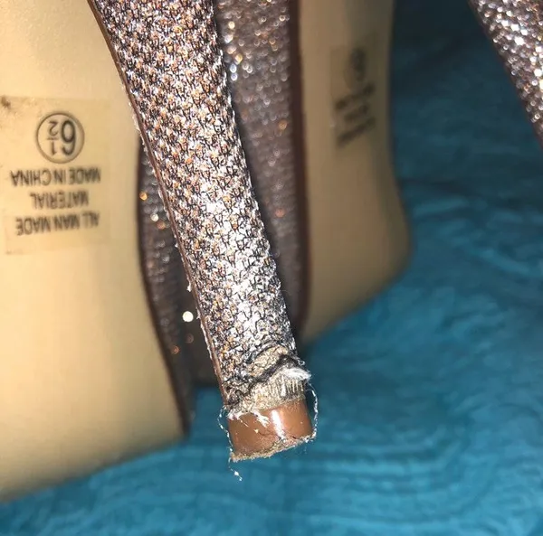 gold sparkly pumps Size 6.5 - Image 3