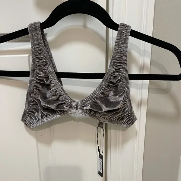 SKIMS Velvet Bra - Image 2
