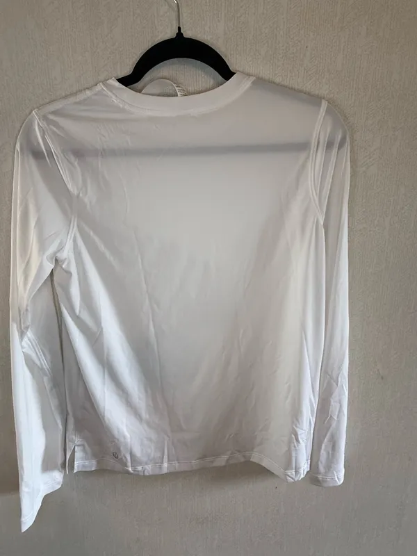 Lululemon Ultralight Hip-Length Long Sleeve Shirt White Size 6 - Image 4