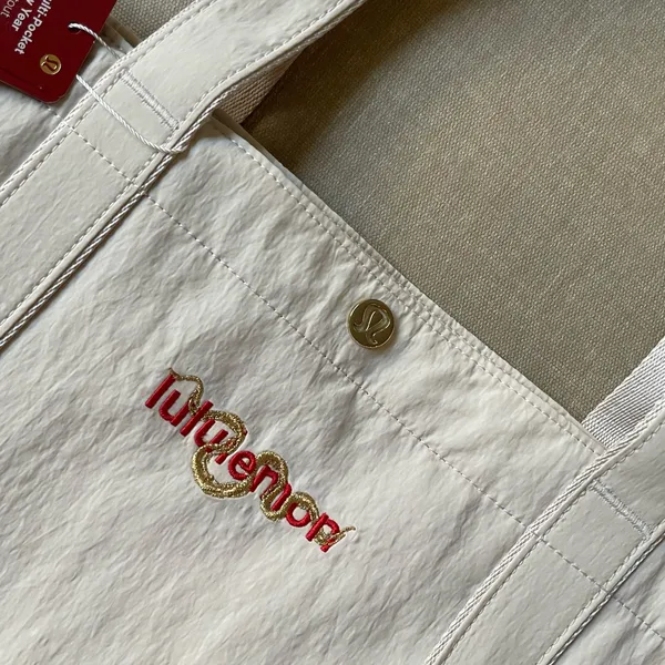 Lululemon Lunar New Year Daily Multi-Pocket Tote Bag 20L - Image 2