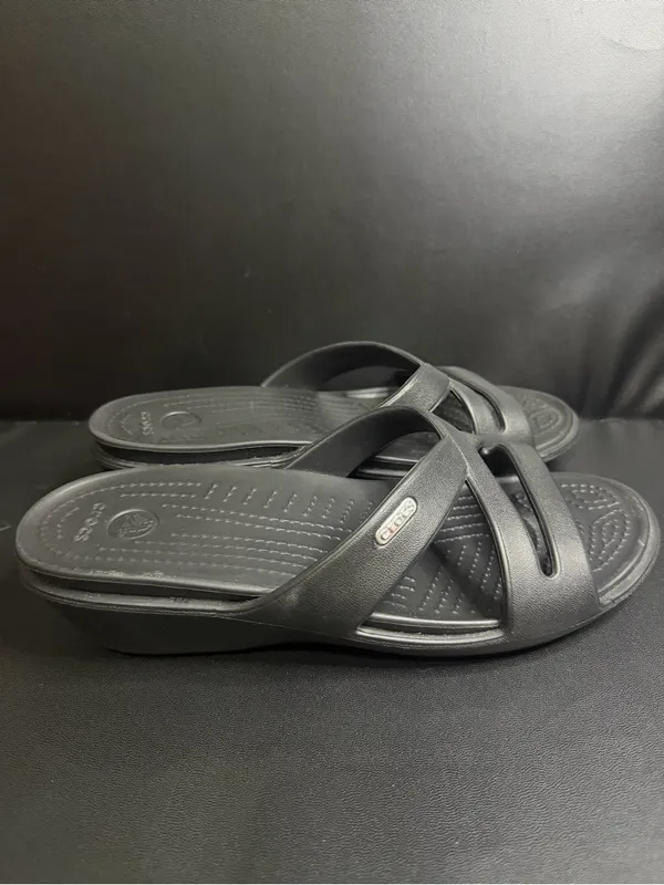 Crocs Black Criss Cross Sandals - Image 3