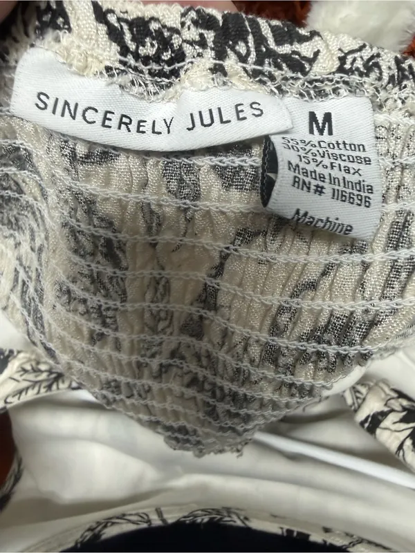 Sincerely Jules Black and White Floral Maxi Dress - Image 4