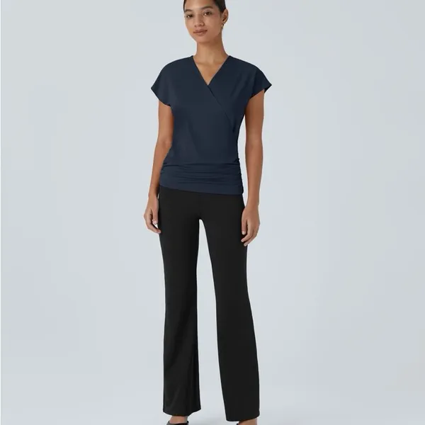 Halara H22.- V Neck Cap Sleeve Crossover Ruched Solid Work Blouse. Size large - Image 6