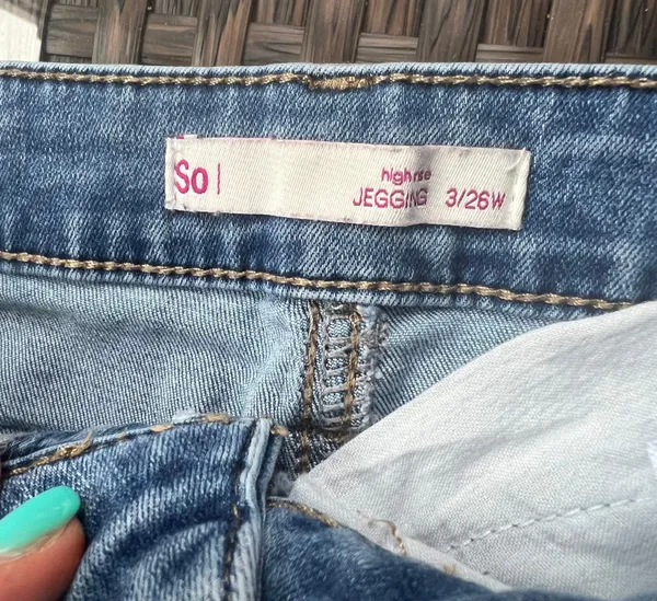 High-Rise Jeggings - Image 3