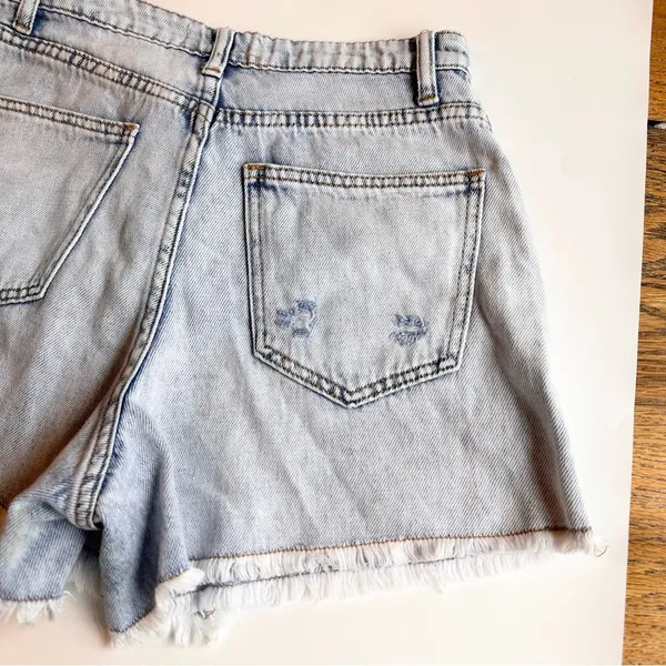 C’isa Crossover Lightwash Denim Skort Sz Small - Image 2