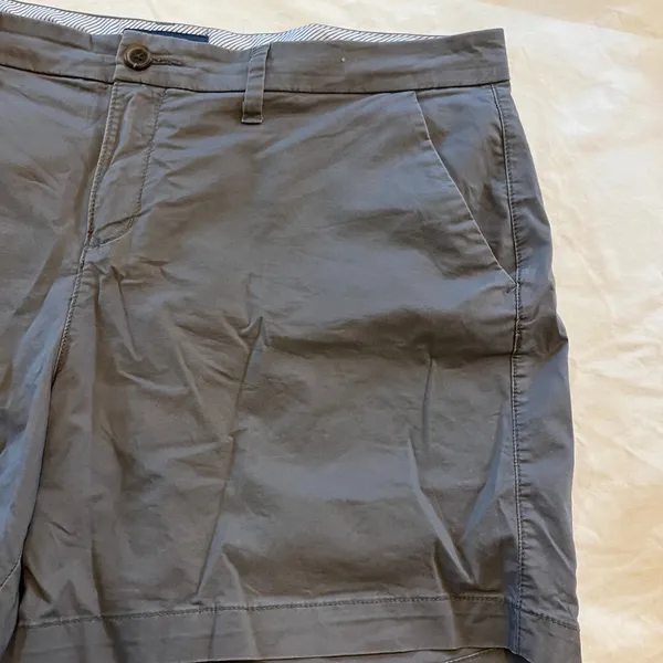 Old Navy Women's Casual Chino Everyday Shorts Gray Size 14 - Image 2