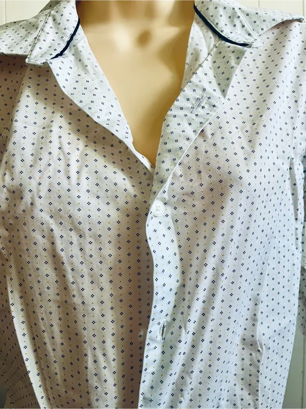 Banana Republic White Shirt with Navy Dot Print - Image 5