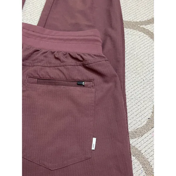 Vuori Summits Woven Joggers Fig Maroon Size XS Ripstop Hiking Athleisure Pants - Image 8