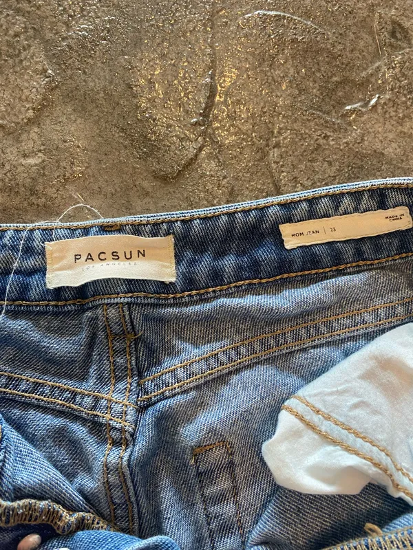 PacSun Mom Jeans Ripped - Image 2
