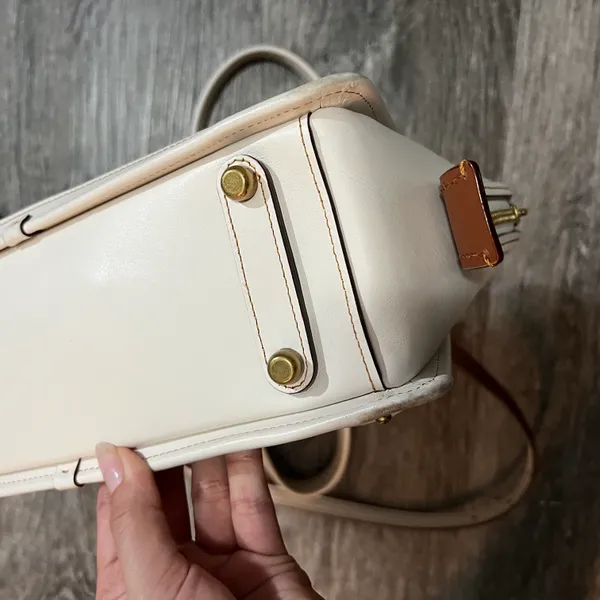 Coach Crossbody Dreamer Bag - Image 11