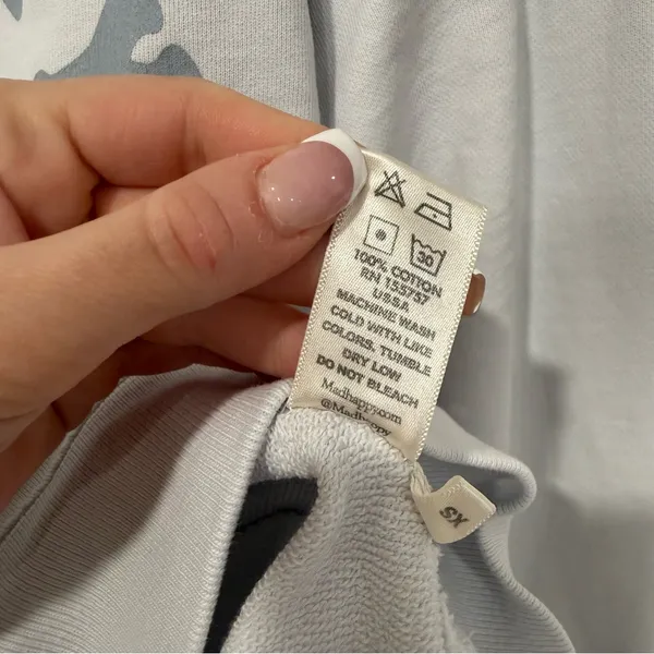 MADHAPPY Light Blue Crewneck Lightweight Sweater XS - Image 5