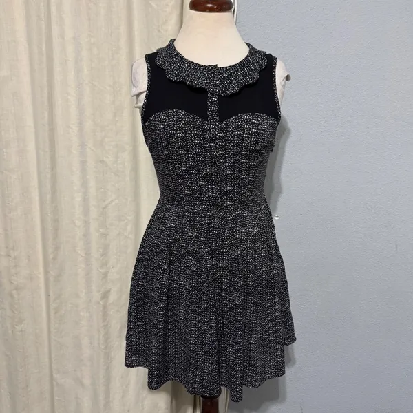 Ladakh Black White Geometric Print Fit Flare Zip Dress Women Size 4‎ Cutout - Image 3