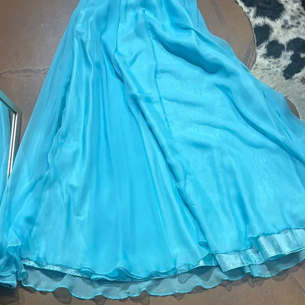 Sherri Hill Aqua Gown - Image 5