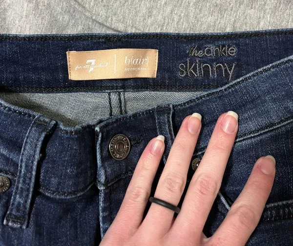 7 For All Mankind Skinny Jeans - Image 4