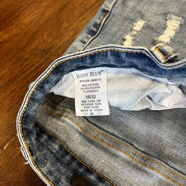 Judy Blue Slim Fit Jeans Women’s 15/32 Light Wash Denim High Rise Distressed - Image 3