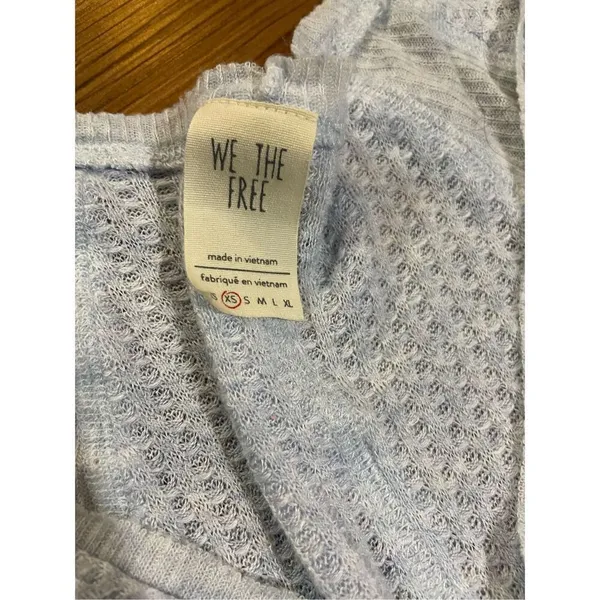We the Free Pale Blue‎ exposed Seams short sleeve thermal knit top sz XS - Image 3