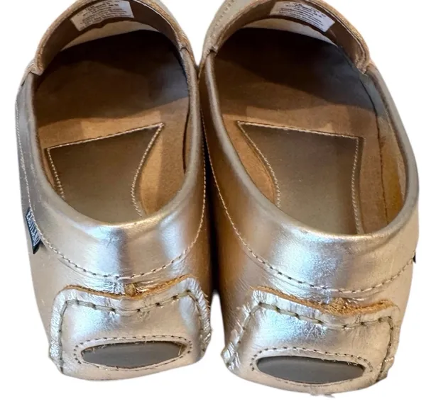 Metallic Gold Driving Loafer Flats Comfort Shoes 10 Holiday Eastland - Image 3