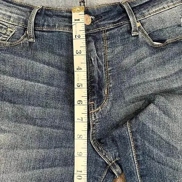 Signature Levi Strauss Gold Mid-Rise Skinny Distressed Jeans 12S - Image 3