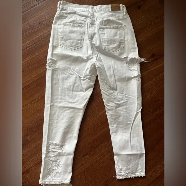 American Eagle Outfitters White Distressed Boyfriend Jeans - Image 2