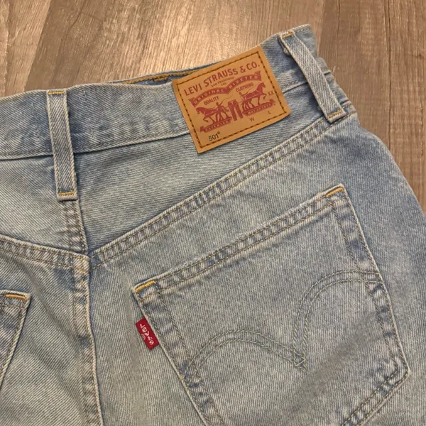 Levi’s 501 Original Distressed Denim Shorts NWOT - Image 3
