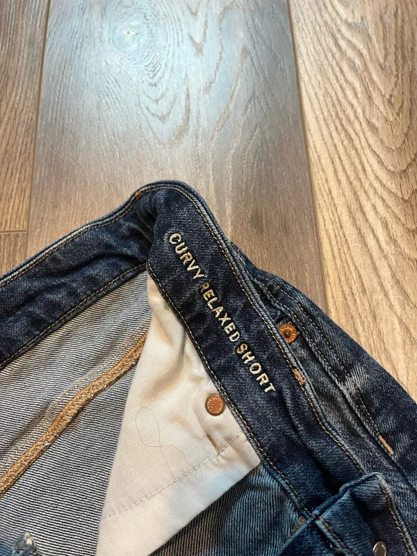 American Eagle Curvy Relaxed Shorts - Image 3