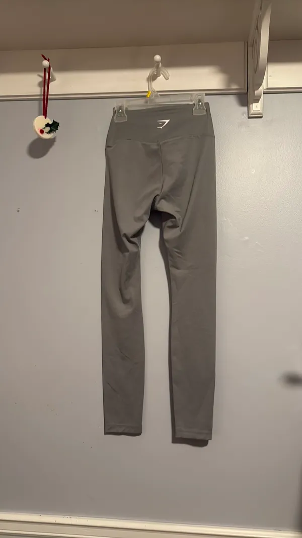 Light Grey Gymshark Leggings - Image 2