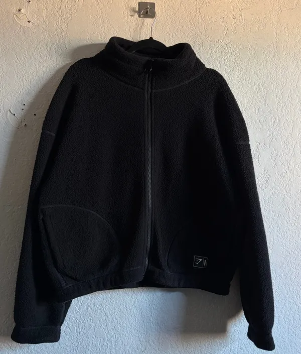 Gymshark Sherpa Jacket - Image 6