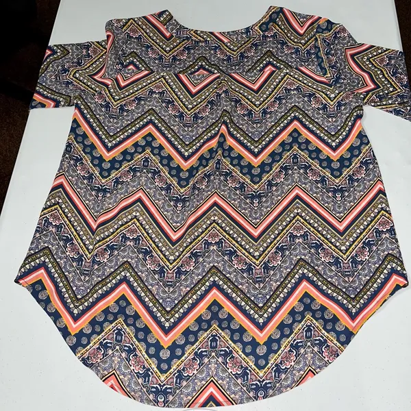 Est 1946 Boho Geo V Neck Blouse Black Size L - Image 3