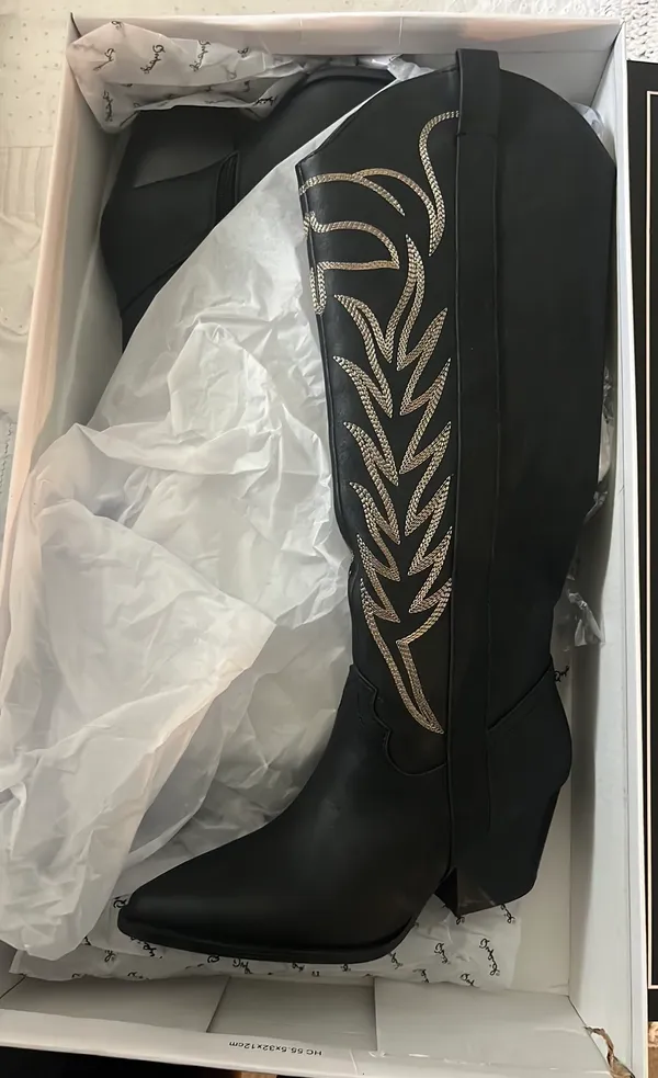 Black Leather Cowgirl Boots Size 6 - Image 2