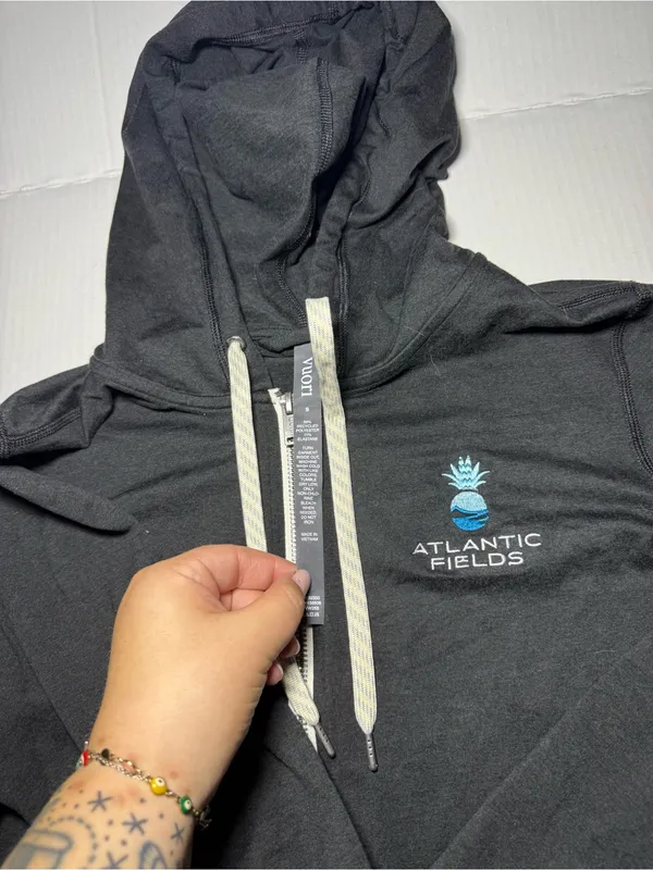 Vuori Performance Black Zip-Up Hoodie - Image 5