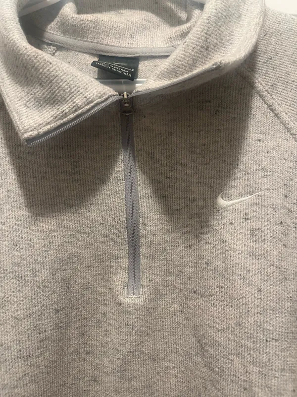 Nike Quarter-Zip Pullover Women’s - Image 3