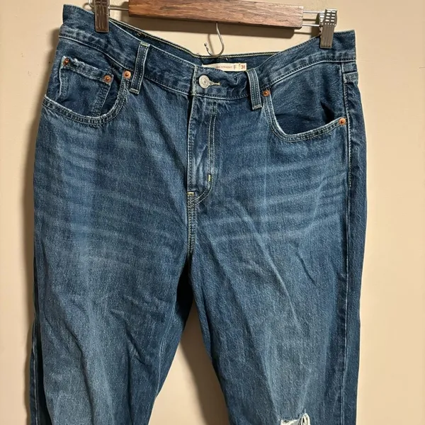 Levi’s Low Pro Women’s Jeans Breathe Out Medium Wash- Size 31 - Image 7