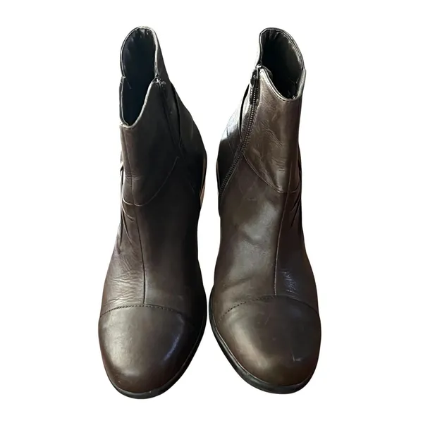 Clarks Boots Womens Size 8.5N Brown Leather Ankle Zip Booties Cap Toe 80834 - Image 3