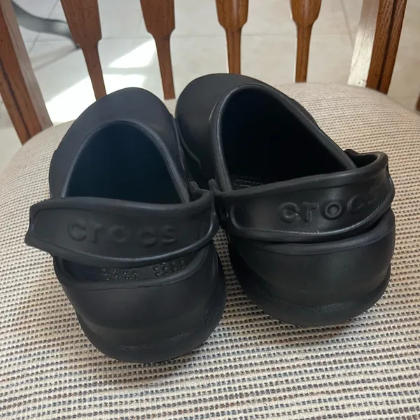 Crocs Bistro Work Black Clogs - Image 3