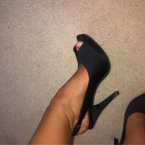 Lulu Townsend Night-out Satin‎ Platform Pump B29 - Image 4