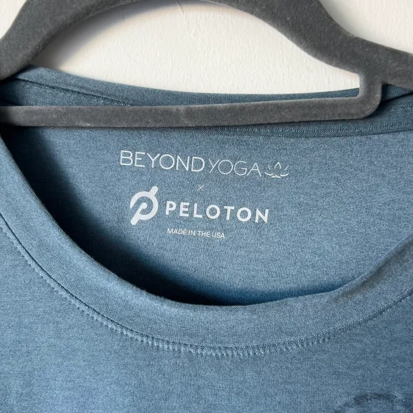 Beyond Yoga Peloton Blue Graphic Tank Top - Image 2